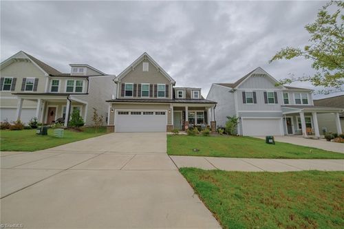 2670 Wood Valley Rd, Winston-Salem, NC, 27106-3688 | Card Image