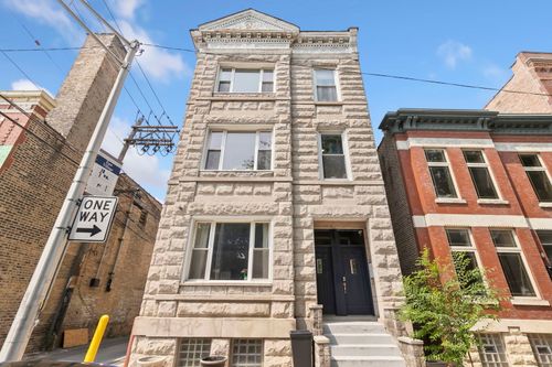 814 N Hermitage Ave, CHICAGO, IL, 60622-5067 | Card Image
