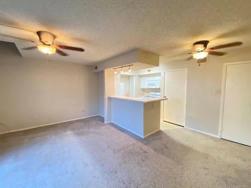 162-3919 Fairmont Pkwy, Pasadena, TX, 77504-3075 | Card Image