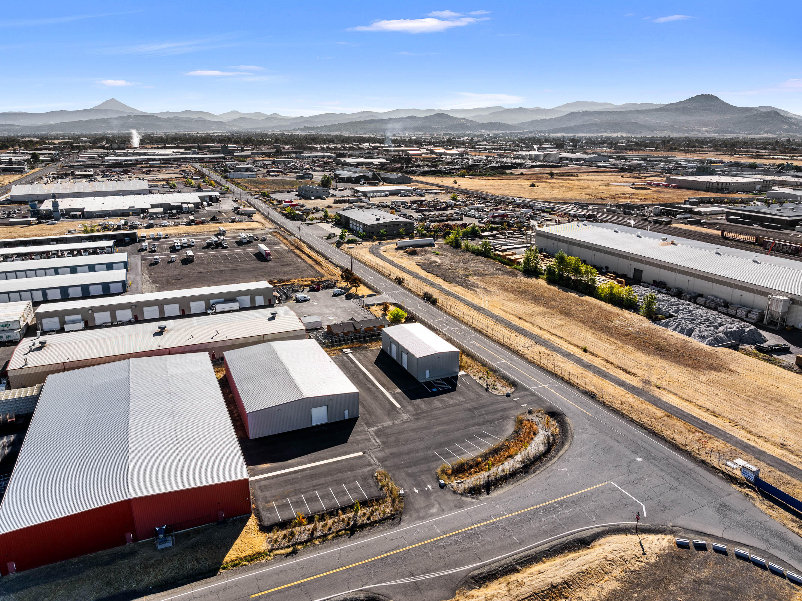 Commercial Sale in White City 5