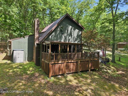 677 Clubhouse Dr, East Stroudsburg, PA, 18302-9272 | Card Image