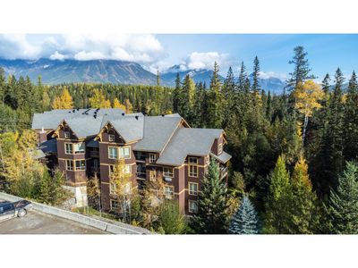 612C - 4559 Timberline Cres, Condo with 2 bedrooms, 2 bathrooms and null parking in Fernie BC | Image 1