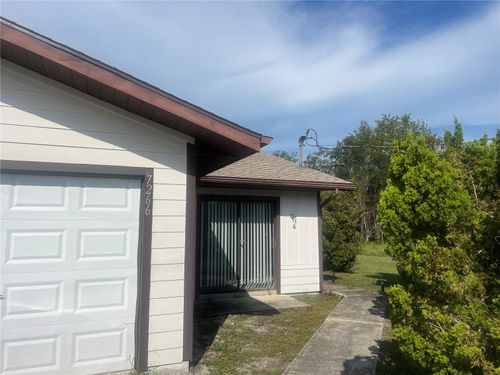 7266 Pond Circle, Spring Hill, FL, 34606 | Card Image