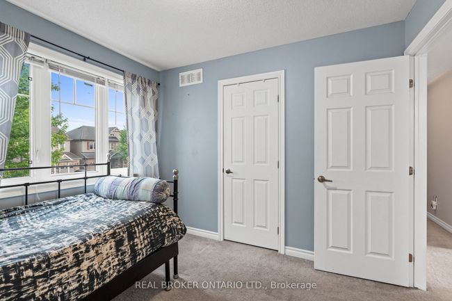 427 Vendevale Ave, House attached with 3 bedrooms, 2 bathrooms and 1 parking in Stittsville ON | Image 24