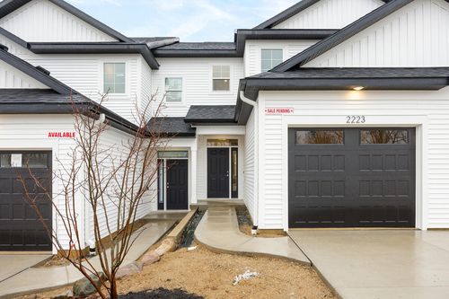 2221 Watertown Way Ne, Grand Rapids, MI, 49505 | Card Image