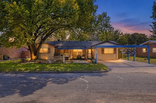357 W Southern Ave, Saginaw, TX, 76179-1919 | Card Image