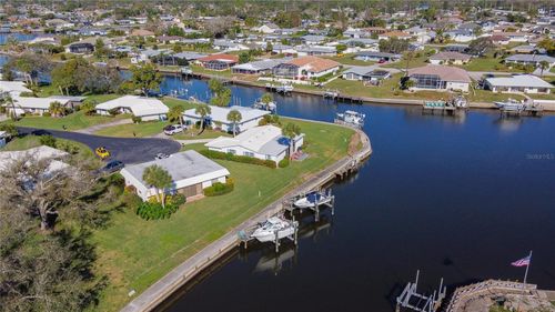 18-18 Oakwood Dr N, ENGLEWOOD, FL, 34223-2008 | Card Image