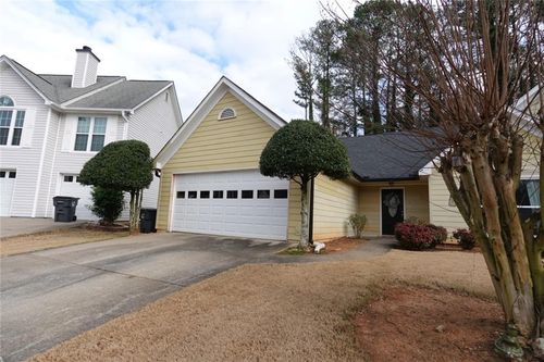 824 Whitehaven Ln, Lawrenceville, GA, 30043-6666 | Card Image