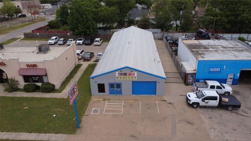 2718 Azle Ave, Fort Worth, TX, 76106-5103 | Card Image