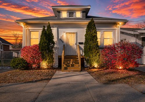 556 Forsythe Ave, Calumet City, IL, 60409-3624 | Card Image