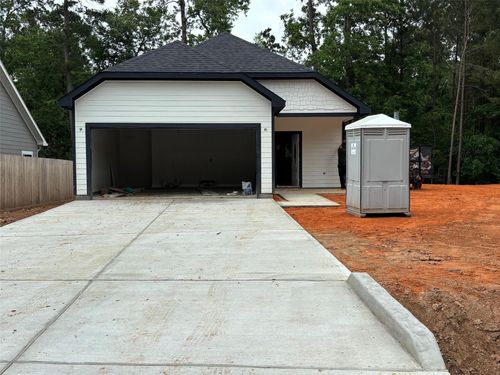 114 Indian Creek Cir, Willis, TX, 77378-5604 | Card Image