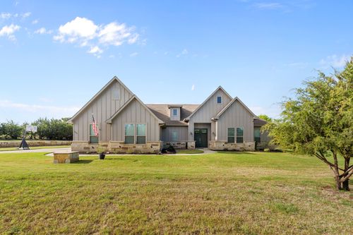 351 Sharla Smelley Rd, Weatherford, TX, 76088-7323 | Card Image