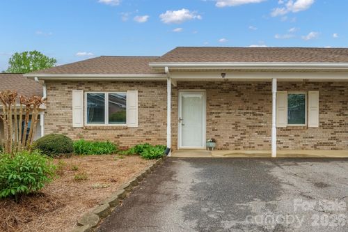 b2-505 2nd Street Pl Ne, Conover, NC, 28613-2043 | Card Image