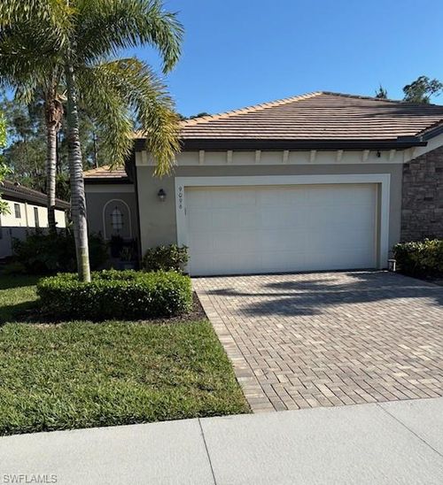 9096 Glenforest Dr, NAPLES, FL, 34120-5342 | Card Image