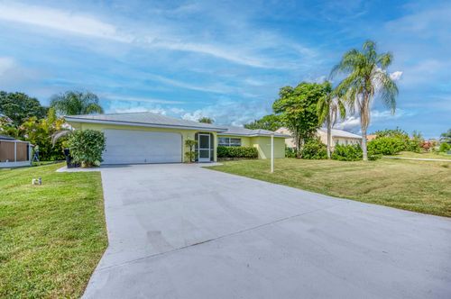 2074 Se Doverbrook St, Port St Lucie, FL, 34983-4698 | Card Image