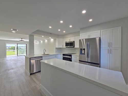 203-14426 Amberly Ln, Delray Beach, FL, 33446-2964 | Card Image