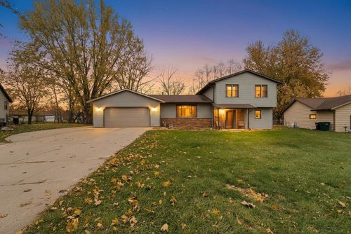 2930 Devroy Lane, Howard, WI, 54313 | Card Image