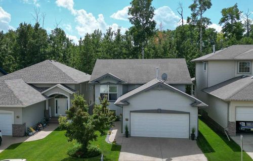 67 Wilkinson Circle, Sylvan Lake, AB, T4S2N9 | Card Image