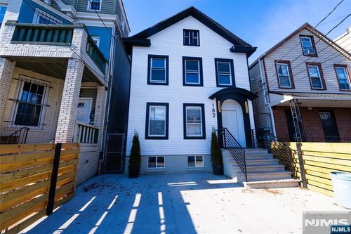182 Summer Ave, Newark, NJ, 07104-2616 | Card Image
