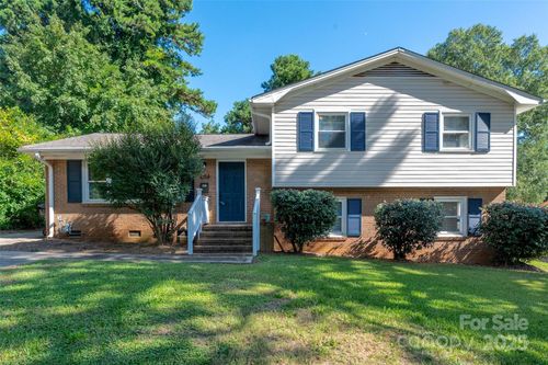 1054 White Plains Rd, Charlotte, NC, 28213-5859 | Card Image