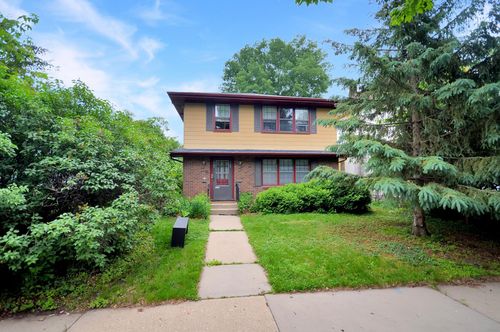 2101 25th Ave S, Minneapolis, MN, 55406-1018 | Card Image