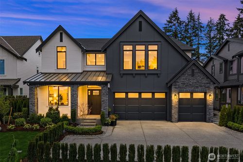 7301 152nd Ave Ne, Redmond, WA, 98052-4201 | Card Image