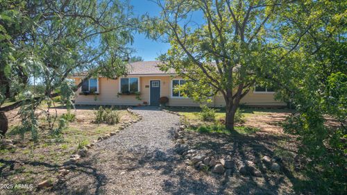 7452 E Nevada Dr, Hereford, AZ, 85615-9097 | Card Image