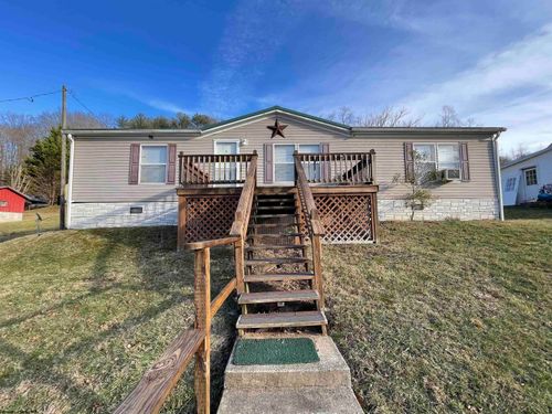 505 Kanawha St, Gassaway, WV, 26624-1405 | Card Image