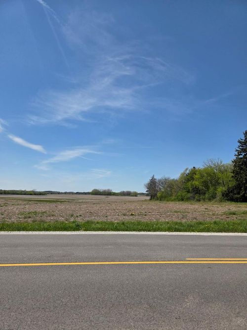 4200 Nicholson Road, CALEDONIA, WI, 53126 | Card Image