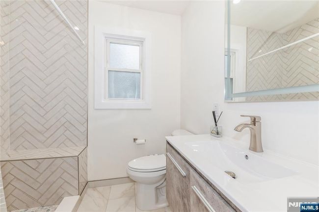 63 E Midland Ave, Home with 5 bedrooms, 3 bathrooms and null parking in Kearny NJ | Image 9