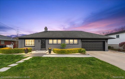 37912 Pointe Rosa St, Harrison Twp, MI, 48045-2755 | Card Image