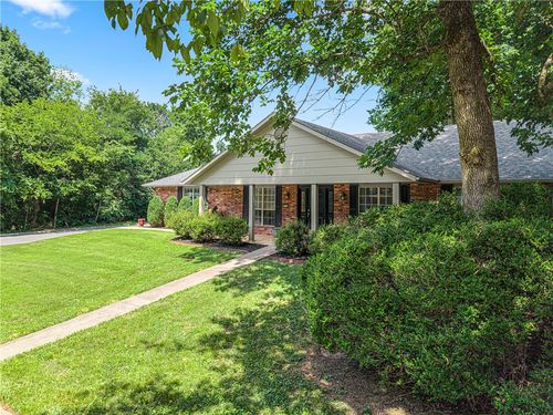 2150 N Ball Ave, Fayetteville, AR, 72703-3123 | Card Image