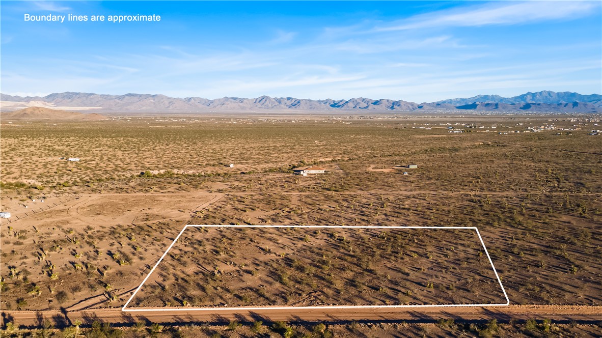 Land in Golden Valley