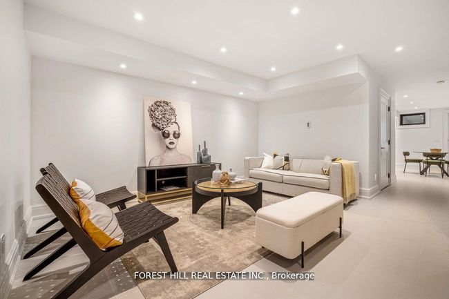 437 Euclid Ave, House attached with 5 bedrooms, 6 bathrooms and null parking in Toronto ON | Image 28