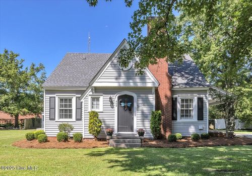 309 N Graham St, Wallace, NC, 28466-2346 | Card Image