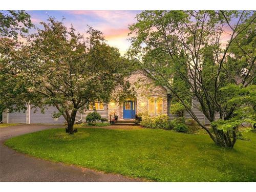 481 Sleepy Hollow Dr, Roberts, WI, 54023-5832 | Card Image