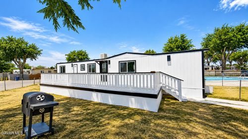 75-1617 E Avenue I, Lancaster, CA, 93535-2229 | Card Image