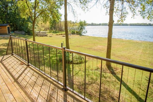 8925 Hollister Ave Sw, Howard Lake, MN, 55349-5400 | Card Image