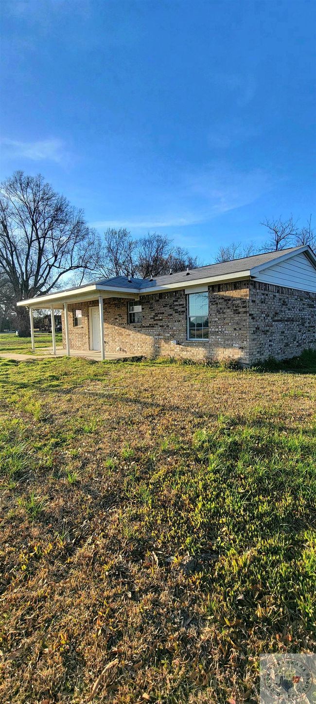 127 - 127 Us Highway 82 E, House other with 2 bedrooms, 1 bathrooms and null parking in Annona TX | Image 21