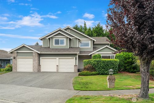 35223 6th Avenue Sw, Federal Way, WA, 98023 | Card Image