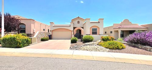 1980 Calle De Fuerte, Las Cruces, NM, 88011-7292 | Card Image