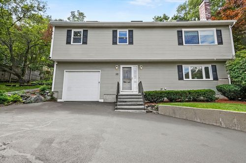 35 Sylvanus Wood Ln, Woburn, MA, 01801-3852 | Card Image