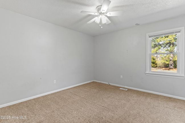 64 Sanders Dr, House other with 3 bedrooms, 2 bathrooms and null parking in Hubert NC | Image 11