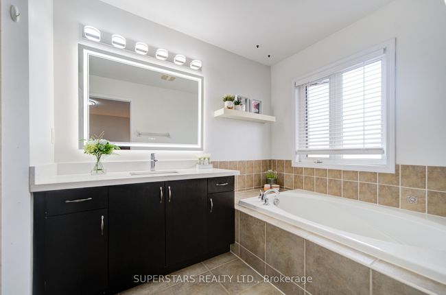 50 Macadam Rd, House attached with 3 bedrooms, 4 bathrooms and 2 parking in Markham ON | Image 30