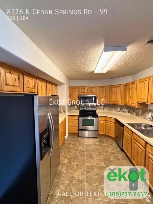 apt-v9-8176 N Cedar Springs Rd, Eagle Mountain, UT, 84005-2605 | Card Image