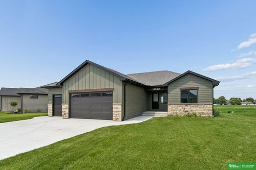 2830 Peterson Ave, Fremont, NE, 68025-6513 | Card Image