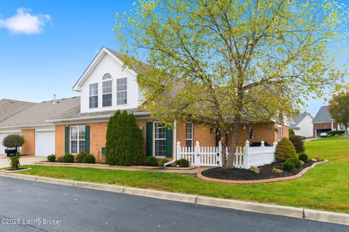 1071 Rosewood Pl, La Grange, KY, 40031-7960 | Card Image