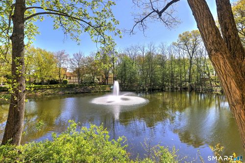 382-690 Forest Rd, West Haven, CT, 06516-7931 | Card Image