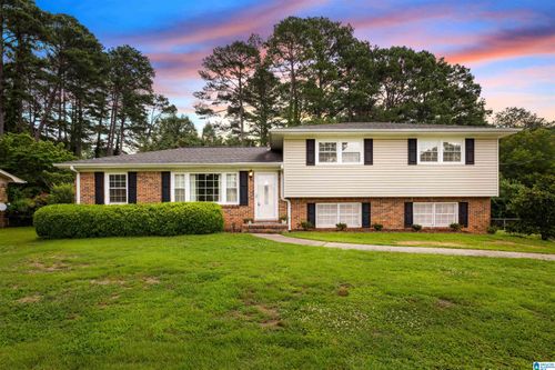 721 Peterson Dr, GARDENDALE, AL, 35071-2744 | Card Image