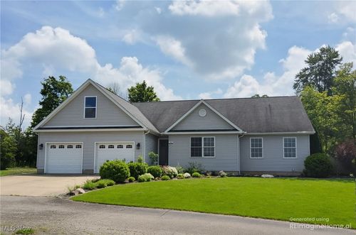 9415 Stone Rd, Litchfield, OH, 44253-9702 | Card Image